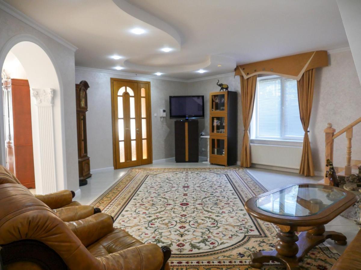 Kiki'S Villa Codru Kültér fotó